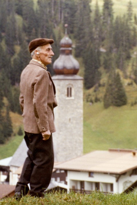 Otto Huber und Lecher Kirchturm (c) Lechmuseum / Gemeindearchiv